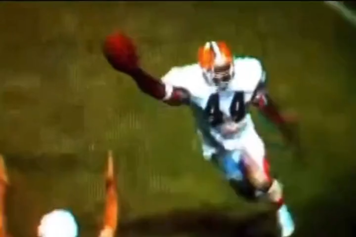 September 16, 1985: Earnest Delivers🏈