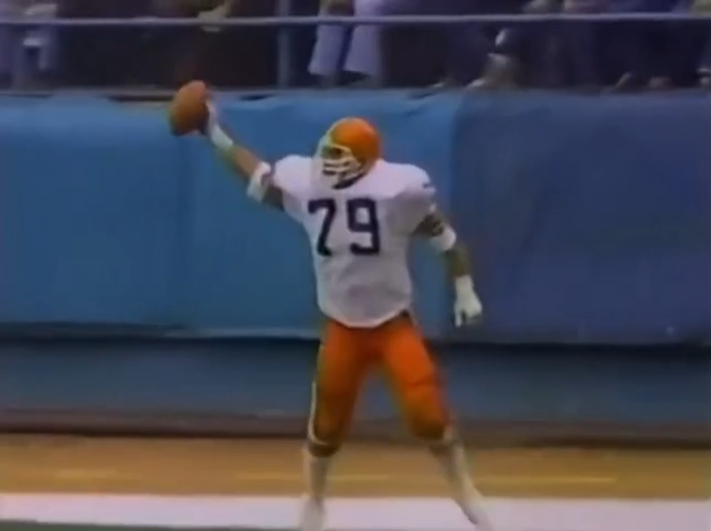 November 6, 1983: Saved by By The Nose Tackle🏈